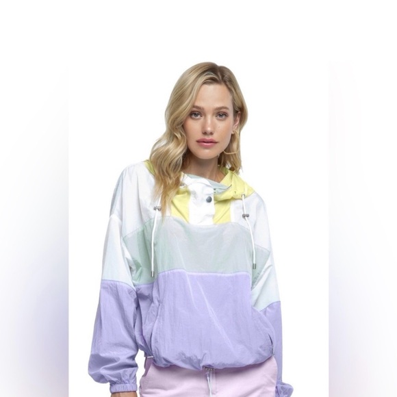 Free People / ASTR Neon Retro Sawyer Windbreaker Sweatshirt
Size: Small - Picture 3 of 12